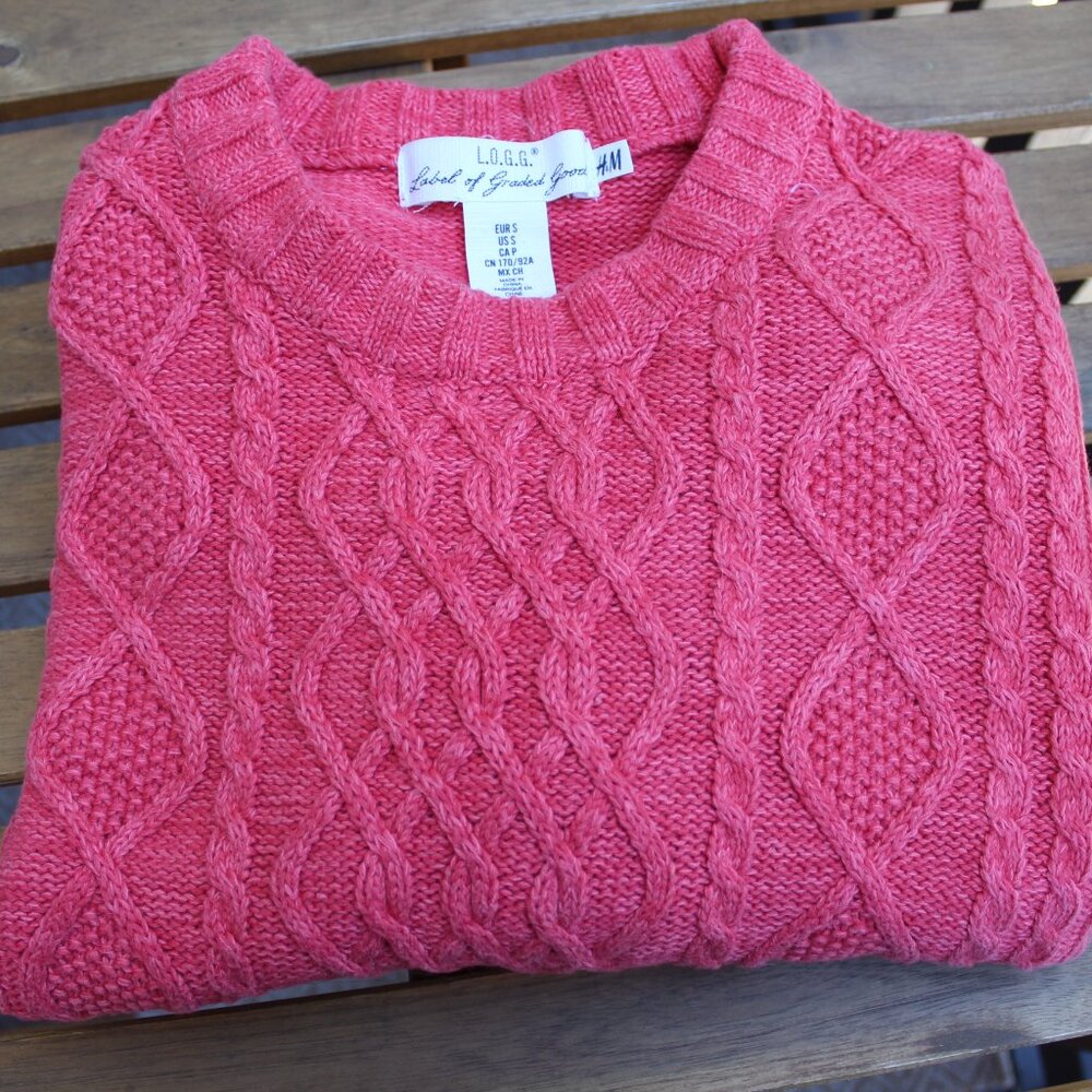 H&M Sweater - Picture 2 of 3